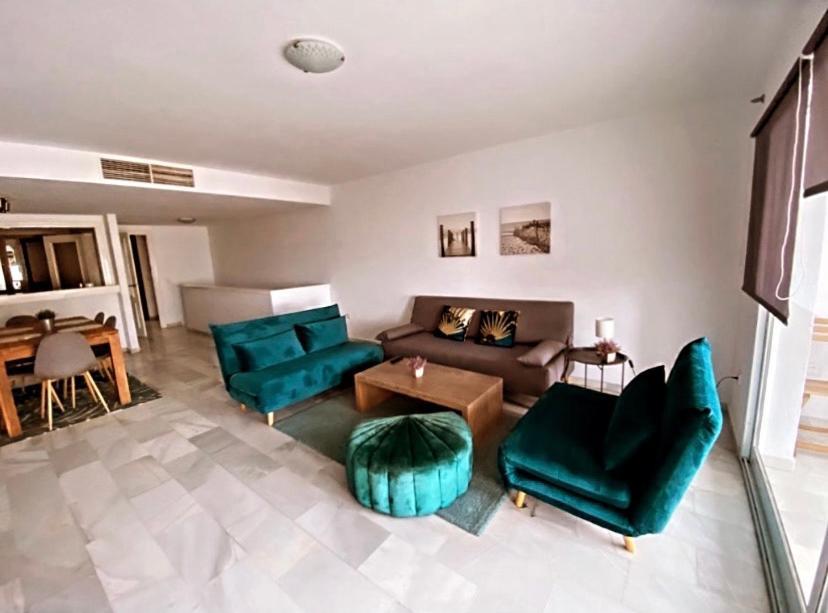 Appartement Apartament à Marbellac Extérieur photo