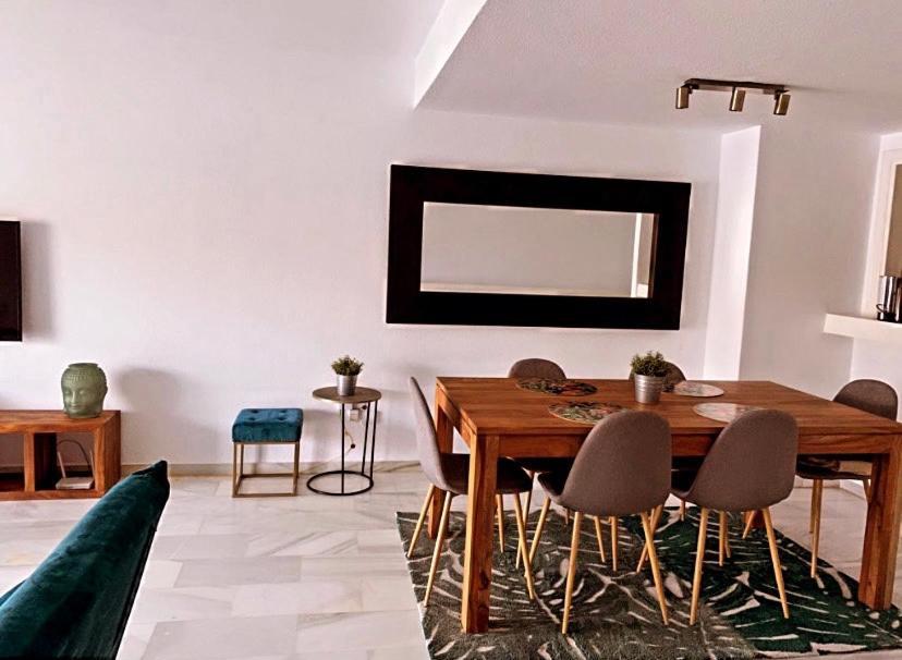 Appartement Apartament à Marbellac Extérieur photo