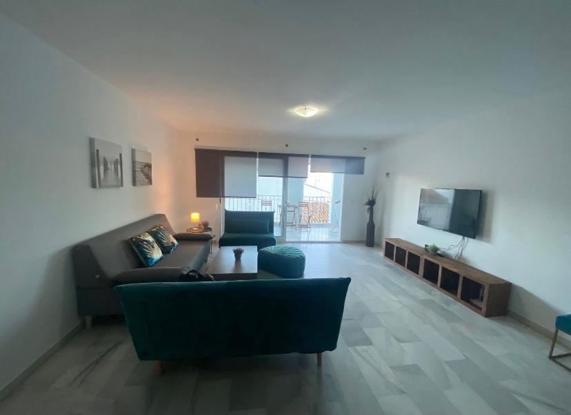 Appartement Apartament à Marbellac Extérieur photo