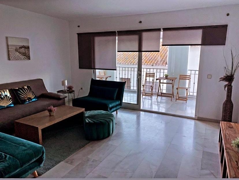 Appartement Apartament à Marbellac Extérieur photo